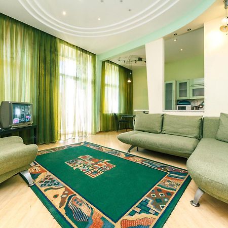 Luxcenterapartment เคียฟ ภายนอก รูปภาพ